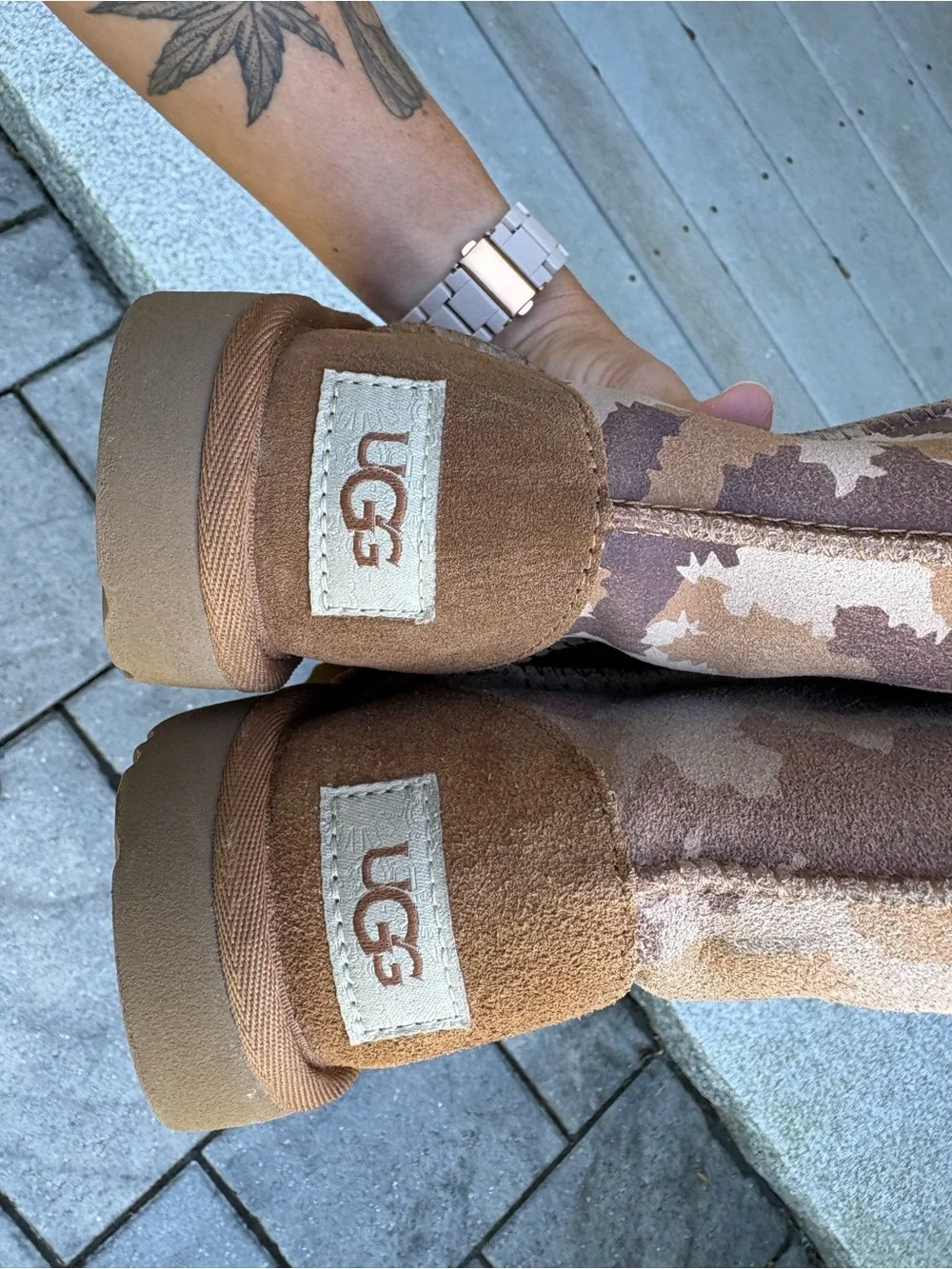 **Mismatched Pair!** Classic Short Jagged Camo UGG Kids size 13/1